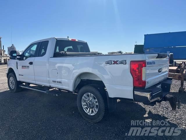 Ford F-250 Další