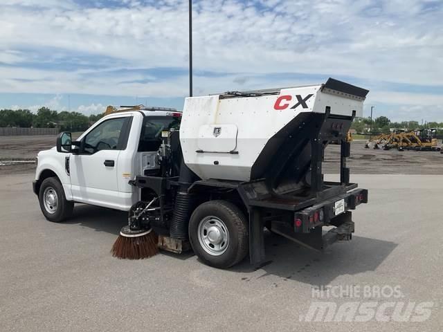 Ford F-250 Zametací vozy