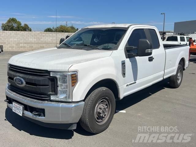 Ford F-250 Další