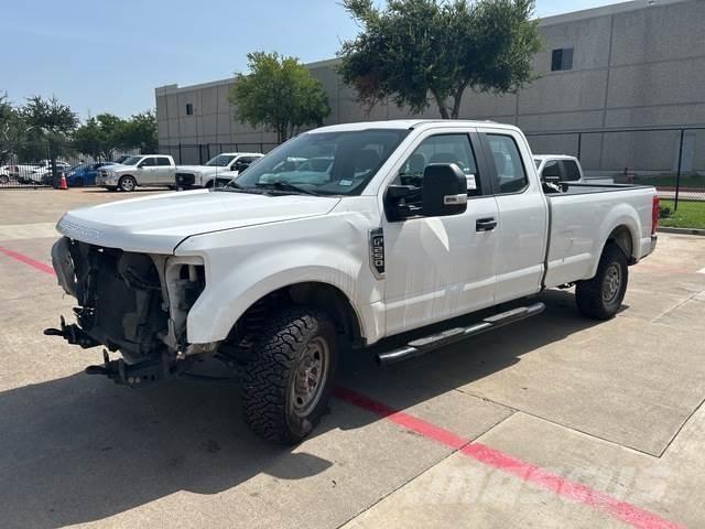 Ford F-250 Další