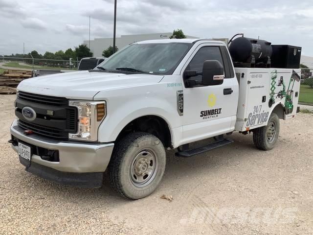 Ford F-250 Komunální / Multi-užitková vozidla