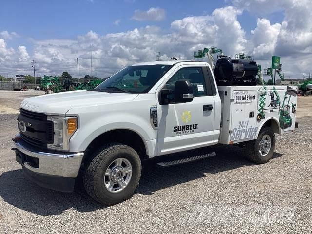 Ford F-250 Komunální / Multi-užitková vozidla