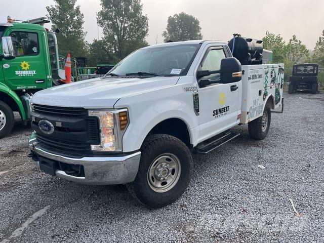 Ford F-250 Komunální / Multi-užitková vozidla