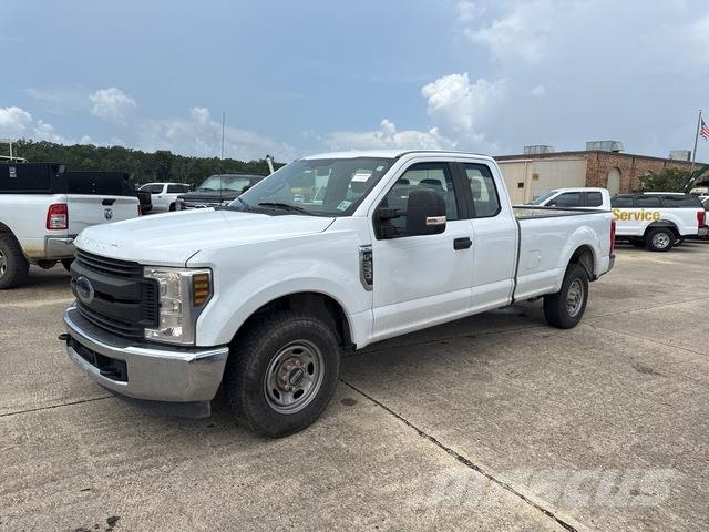 Ford F-250 Další