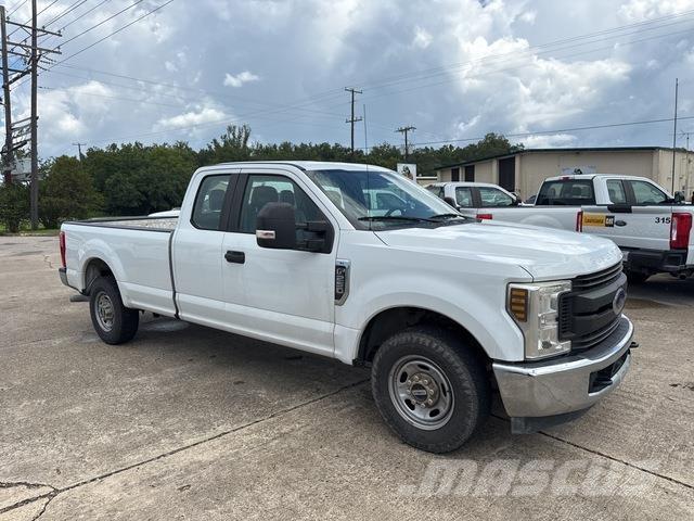 Ford F-250 Další