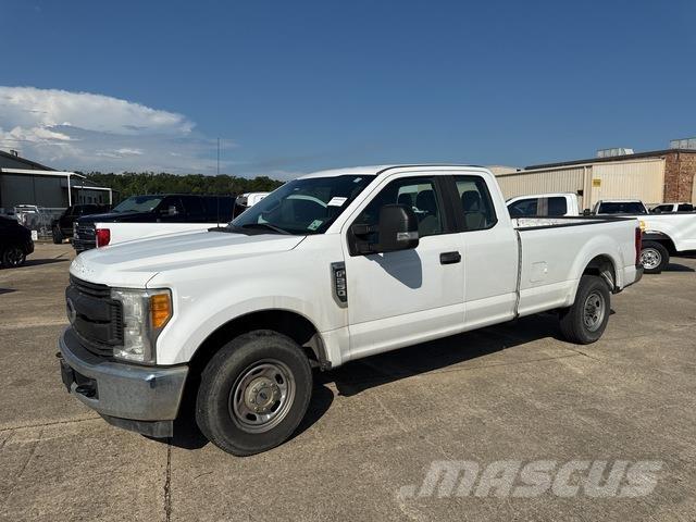Ford F-250 Další