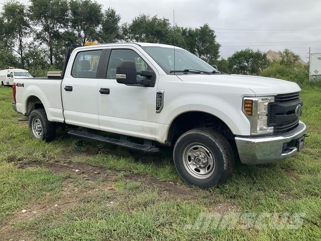 Ford F-250 Další