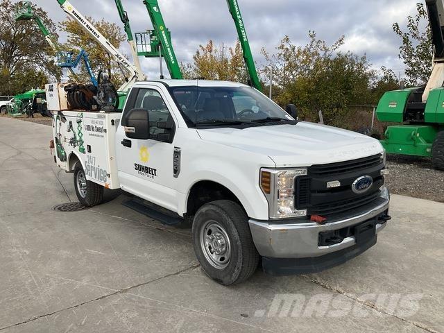 Ford F-250 Komunální / Multi-užitková vozidla