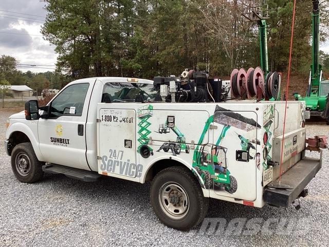 Ford F-250 Komunální / Multi-užitková vozidla