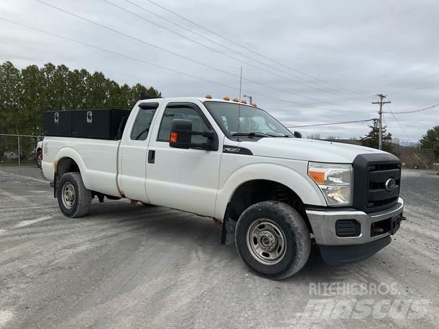 Ford F-350 Další