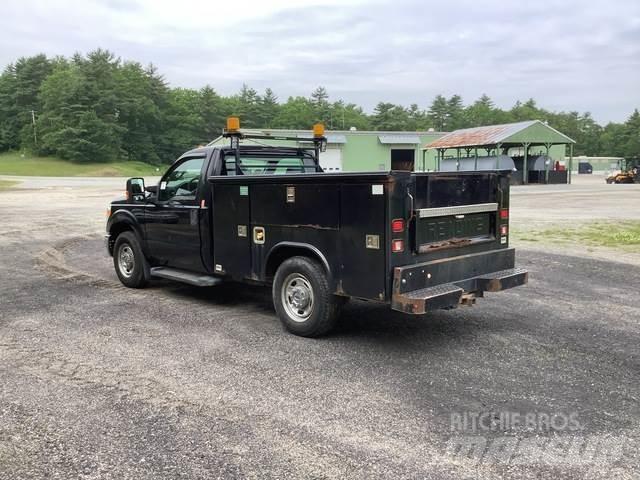 Ford F-350 Pick up/Valník
