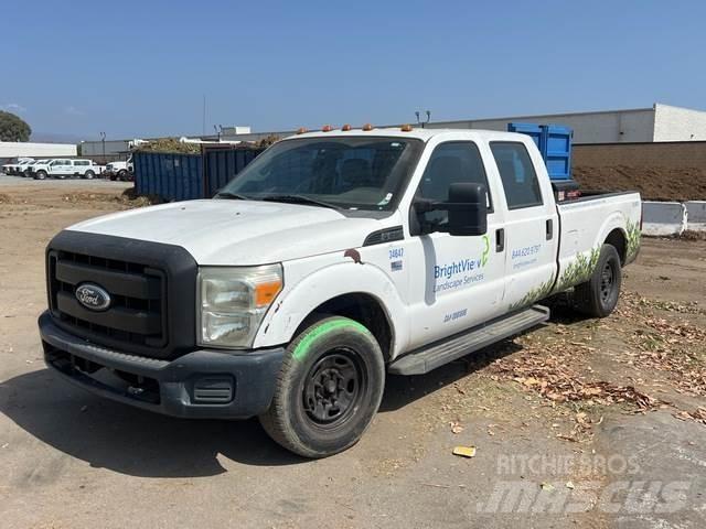 Ford F-350 Další