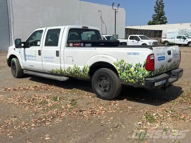 Ford F-350 Další