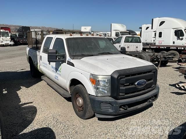 Ford F-350 Další