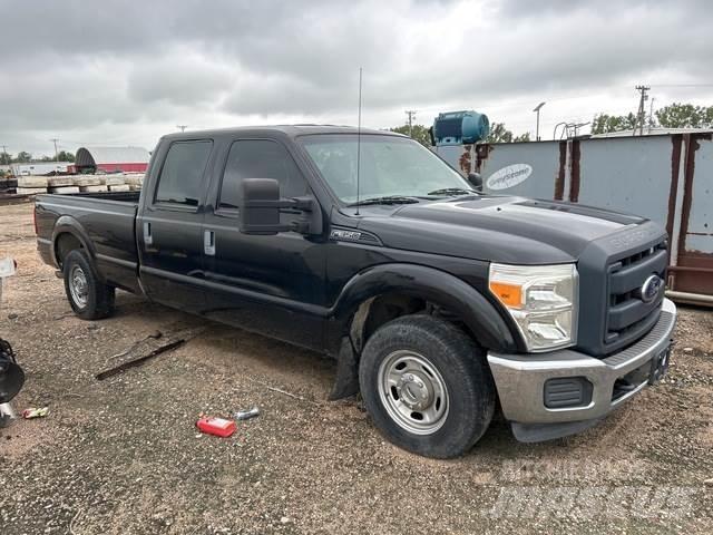 Ford F-350 Další