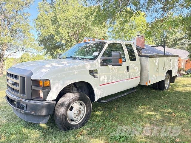 Ford F-350 Komunální / Multi-užitková vozidla