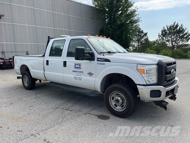 Ford F-350 Další