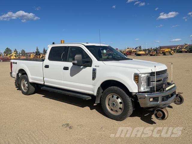 Ford F-350 Pick up/Valník