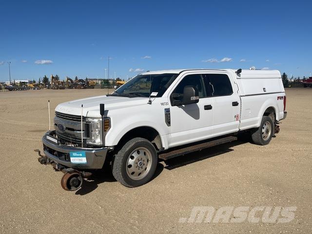 Ford F-350 Pick up/Valník