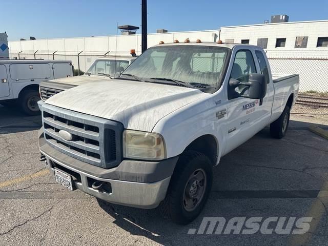 Ford F-350 Další