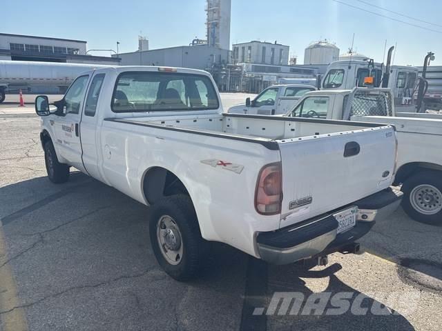 Ford F-350 Další