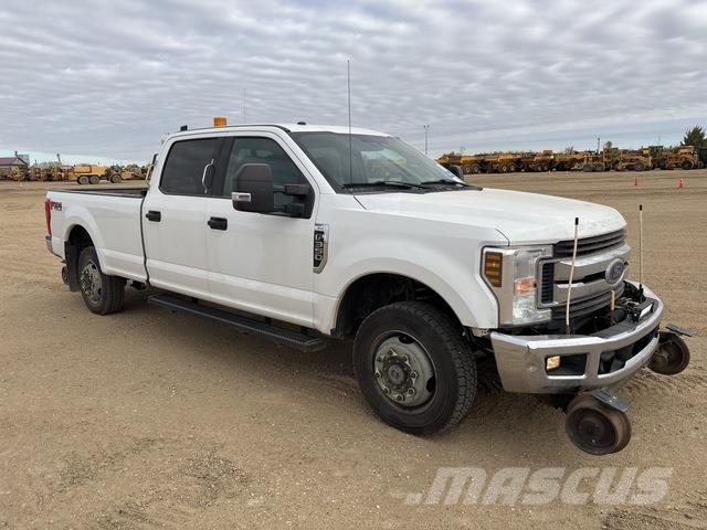 Ford F-350 Pick up/Valník