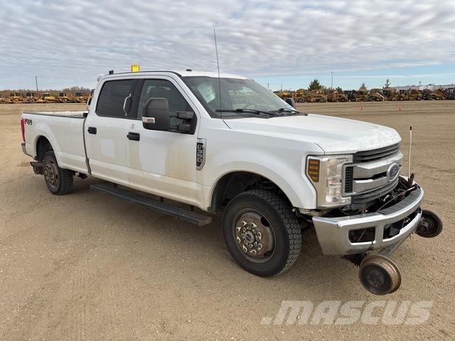 Ford F-350 Pick up/Valník