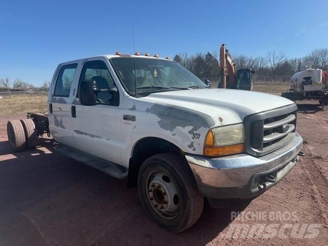 Ford F-450 Kabiny a interiér