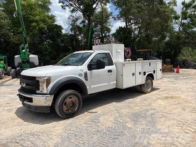 Ford F-450 Komunální / Multi-užitková vozidla