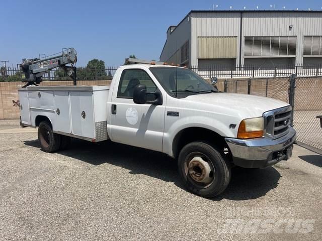 Ford F-450 Komunální / Multi-užitková vozidla