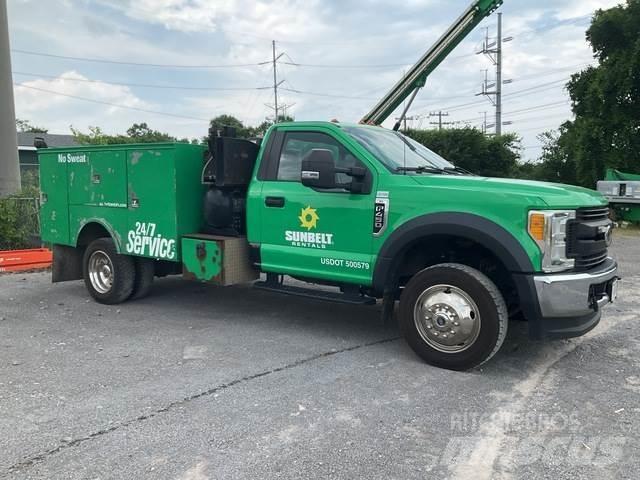Ford F-450 Komunální / Multi-užitková vozidla