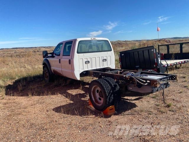 Ford F-450 Kabiny a interiér