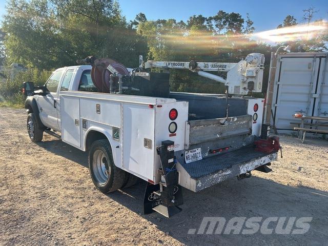 Ford F-450 Komunální / Multi-užitková vozidla