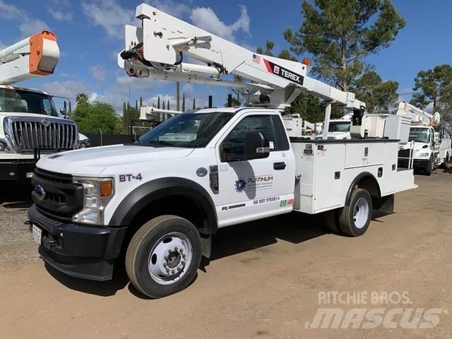 Ford F-550 Autoplošiny