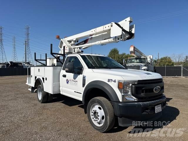 Ford F-550 Autoplošiny