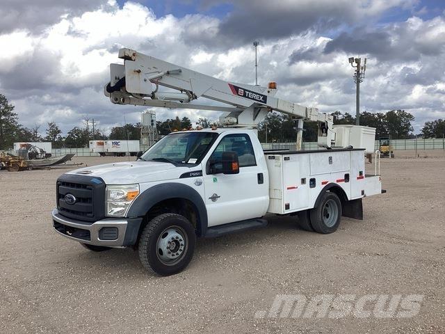 Ford F-550 Autoplošiny