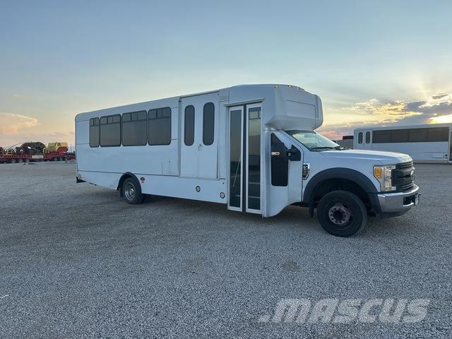 Ford F-550 Osobní vozy