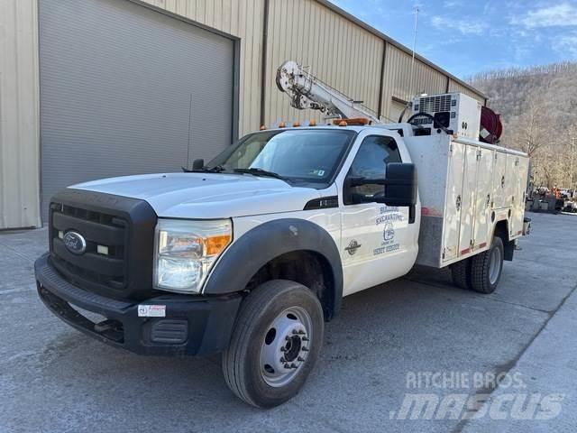 Ford F-550 Komunální / Multi-užitková vozidla