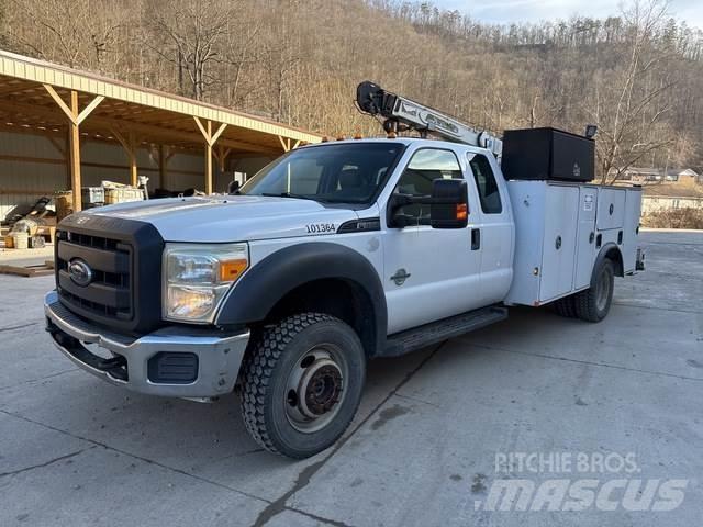 Ford F-550 Komunální / Multi-užitková vozidla