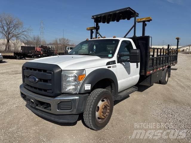 Ford F-550 Valníky/Sklápěcí bočnice