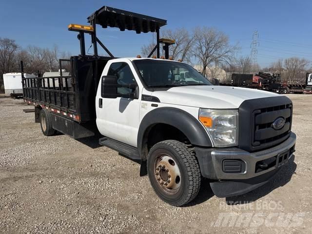 Ford F-550 Valníky/Sklápěcí bočnice