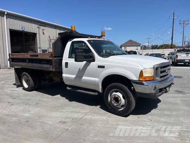 Ford F-550 Sklápěče