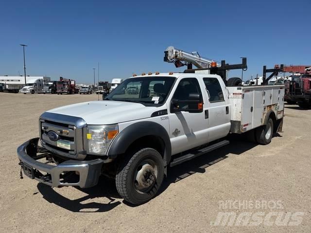 Ford F-550 Komunální / Multi-užitková vozidla