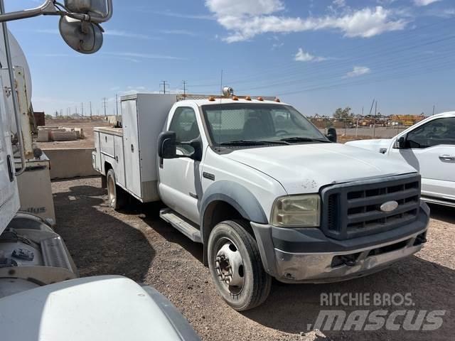 Ford F-550 Pick up/Valník