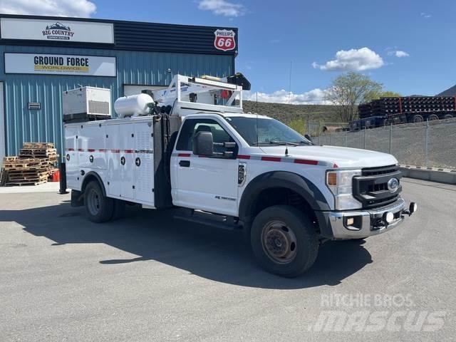 Ford F-550 Komunální / Multi-užitková vozidla