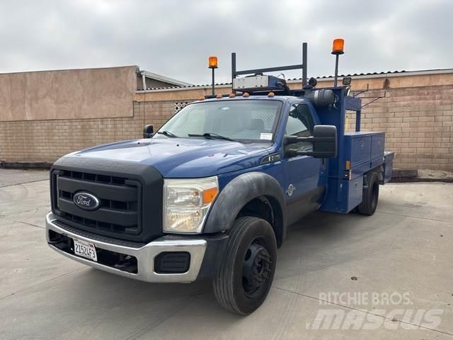 Ford F-550 Pick up/Valník