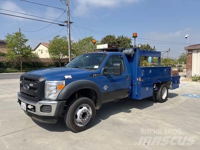 Ford F-550 Pick up/Valník