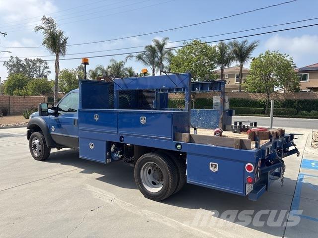Ford F-550 Pick up/Valník