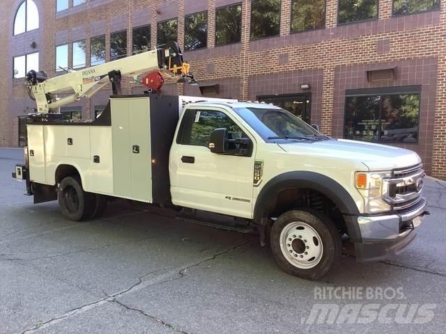 Ford F-550 Komunální / Multi-užitková vozidla