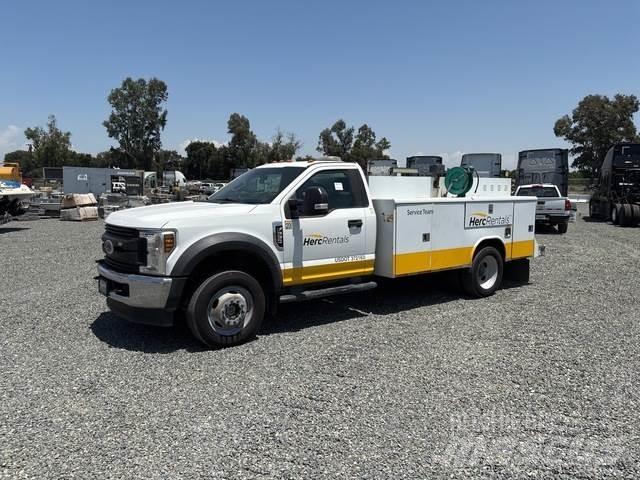 Ford F-550 Komunální / Multi-užitková vozidla